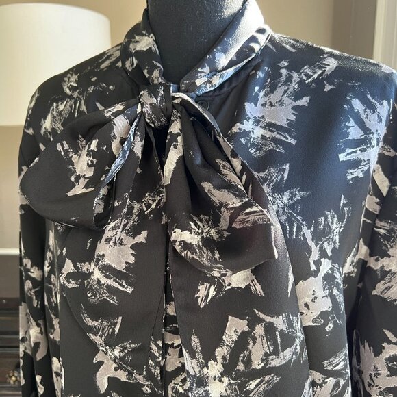 Nordstrom Silk Blend Blouse Tie Long Sleeves Medium Designer 0084 - Picture 2 of 5